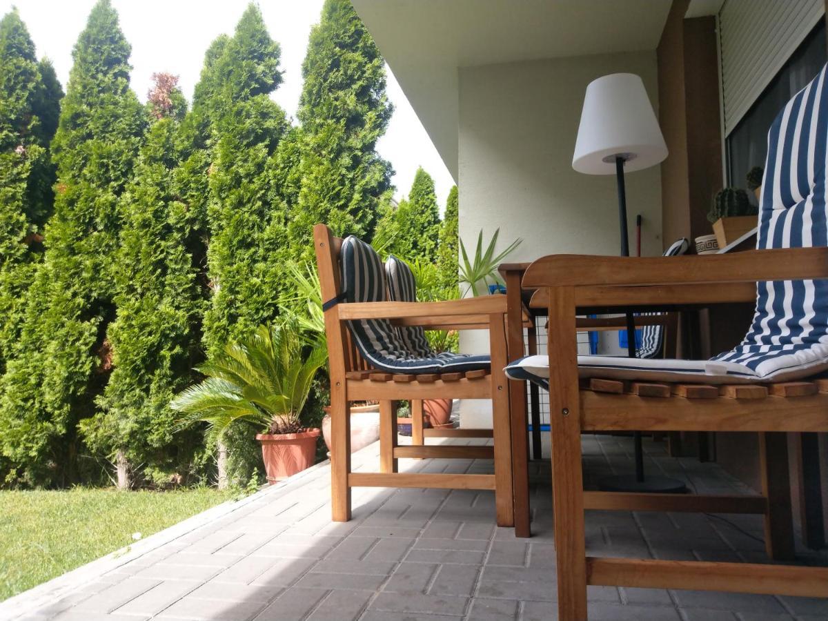 Bamboo Wellness Apartment Шиофок Экстерьер фото