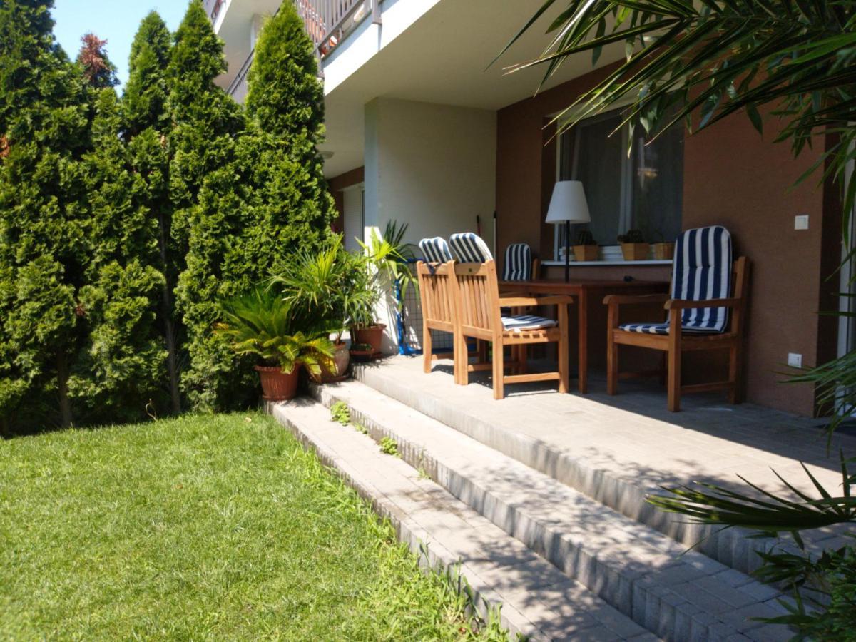 Bamboo Wellness Apartment Шиофок Экстерьер фото