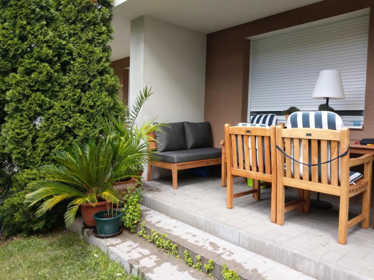 Bamboo Wellness Apartment Шиофок Экстерьер фото