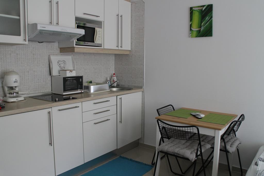 Bamboo Wellness Apartment Шиофок Экстерьер фото