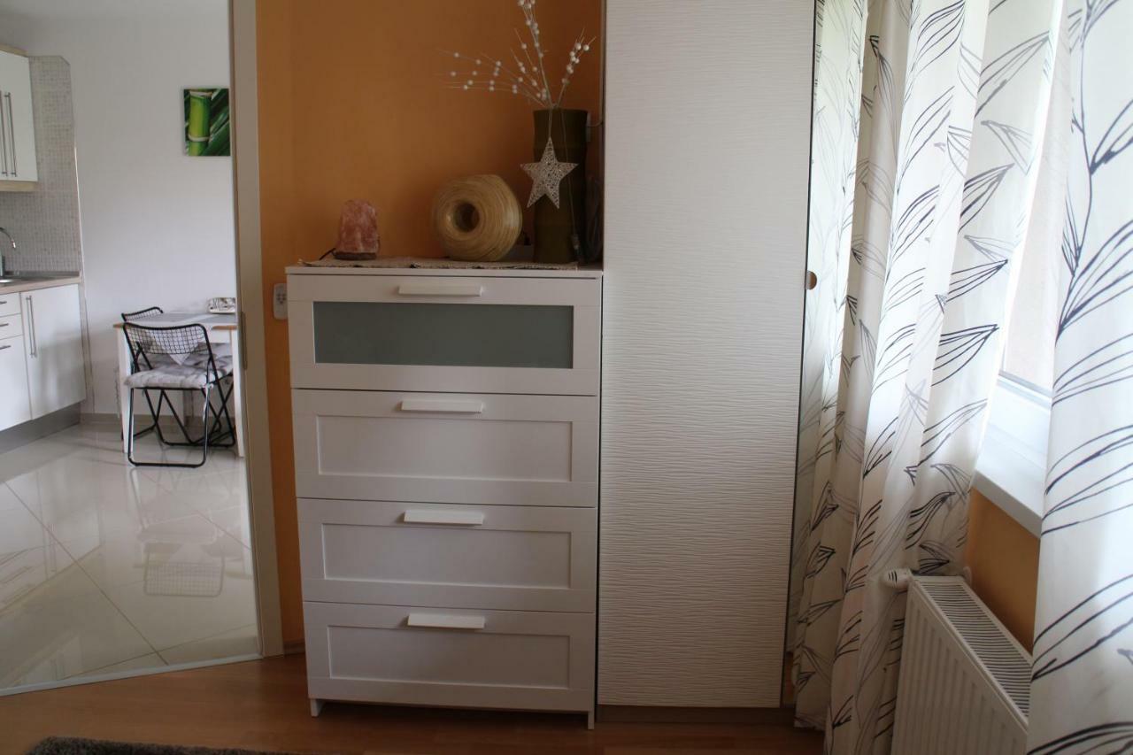 Bamboo Wellness Apartment Шиофок Экстерьер фото