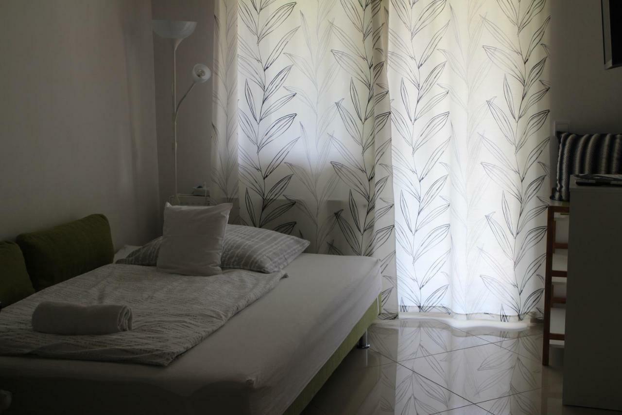 Bamboo Wellness Apartment Шиофок Экстерьер фото